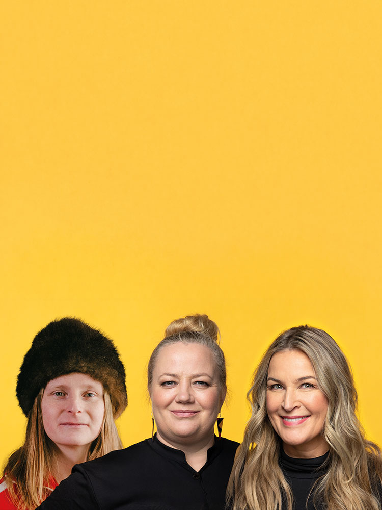 Deltagarna Vega Adsten, Kia Svaetichin och Anne Hietanen syns mot en gul bakgrund.