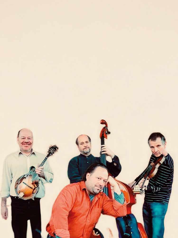 Ett foto av musikerna i föreställningen Vysotskij - sången som brast.